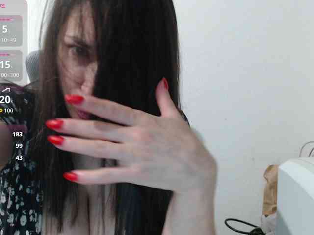 CrazyTitsBest webcam