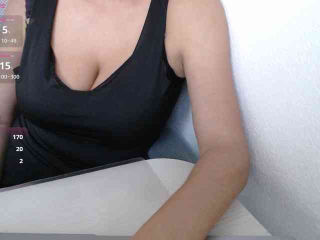 KristinaTitsBest webcam
