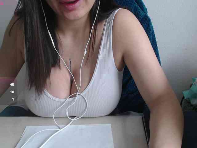 Model: CrazyTitsBest