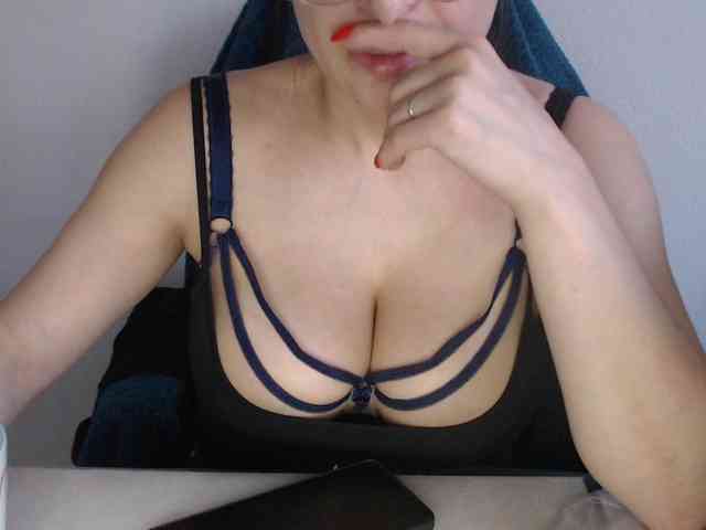 Model: CrazyTitsBest