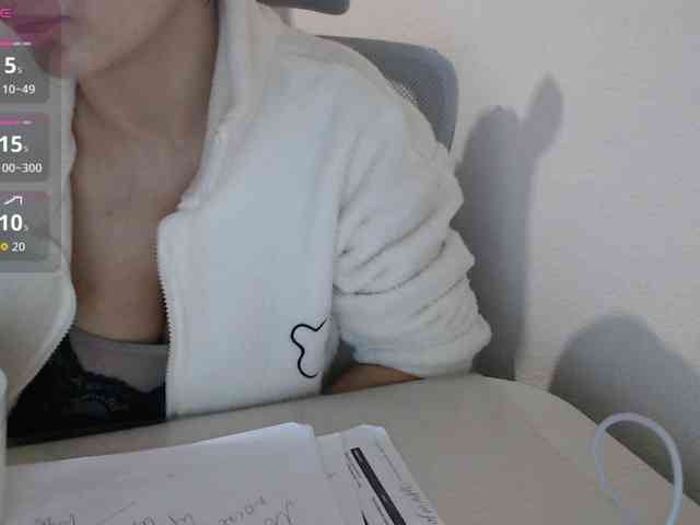 Modelo: KristinaTitsBest