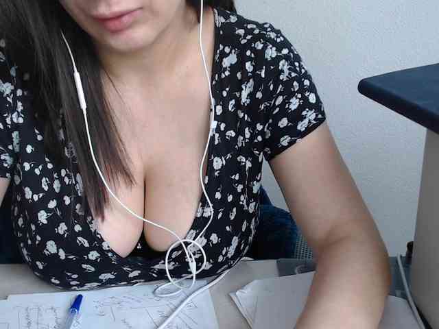 Model: CrazyTitsBest