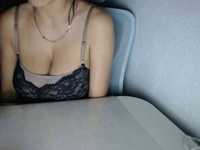 KristinaTitsBest webcam