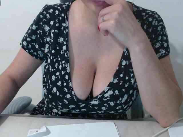Model: CrazyTitsBest