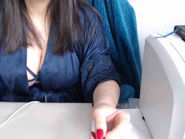 free voyeur VelvetSin8