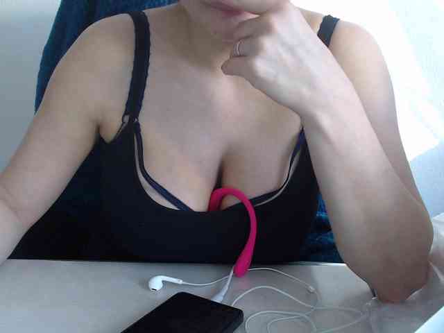 Model: CrazyTitsBest