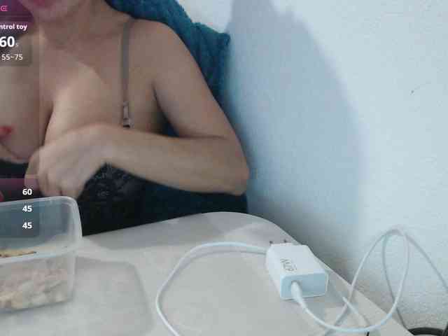 KristinaTitsBest webcam