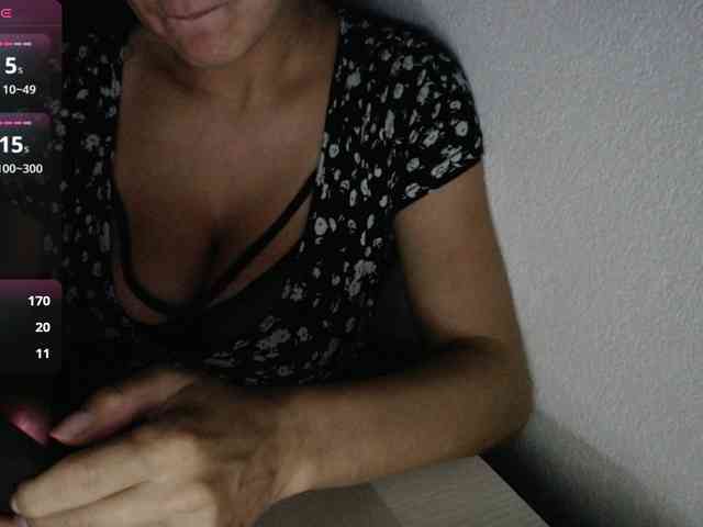 KristinaTitsBest webcam