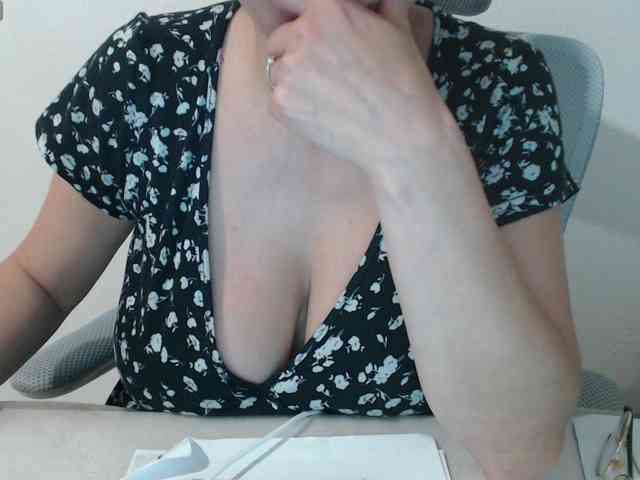 Model: CrazyTitsBest