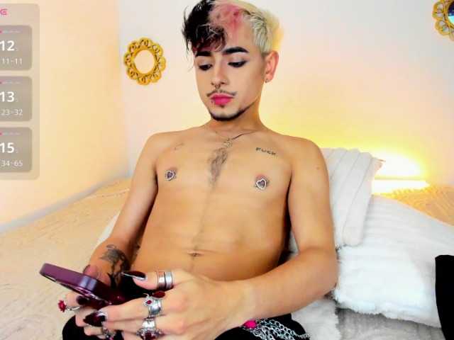 Dominik-eclipsex, 18 y/o - Live Cam on BongaCams