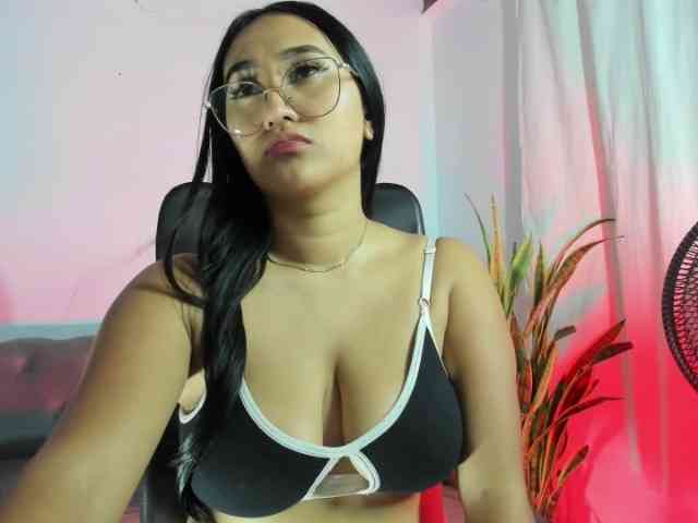 camila-wood