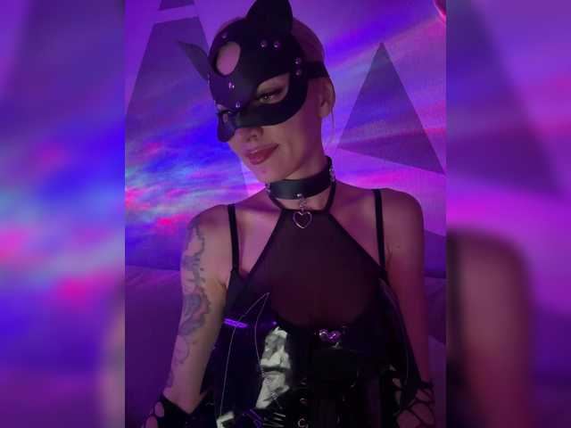 Milena7774 live cam on BongaCams