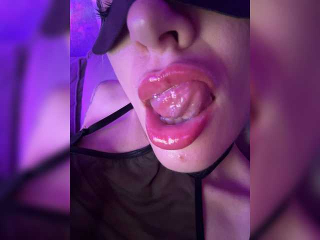 Milena7774 live cam on BongaCams