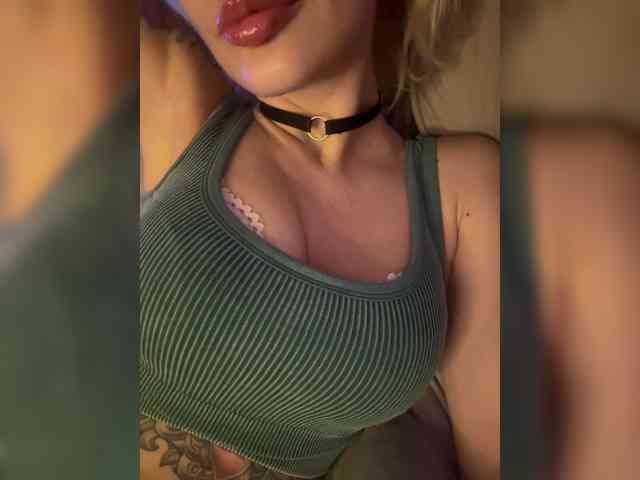 Bu model şu anda canlı. Milena7774