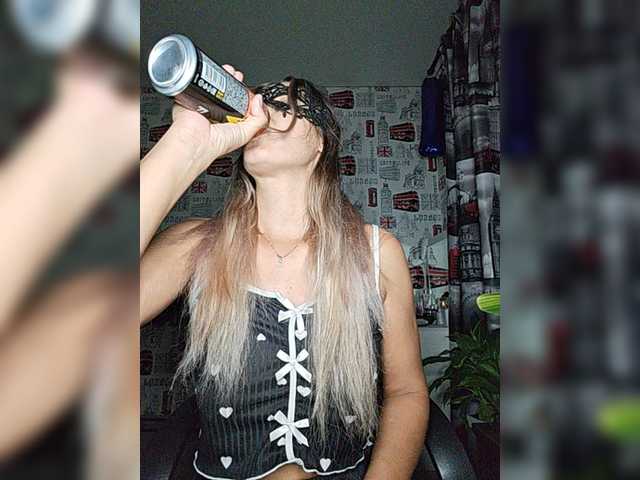 vedmo4ka666 live cam on BongaCams