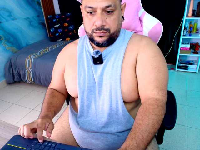 blitzo-bigass