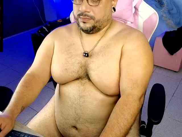 blitzo-bigass Sex Cam Show
