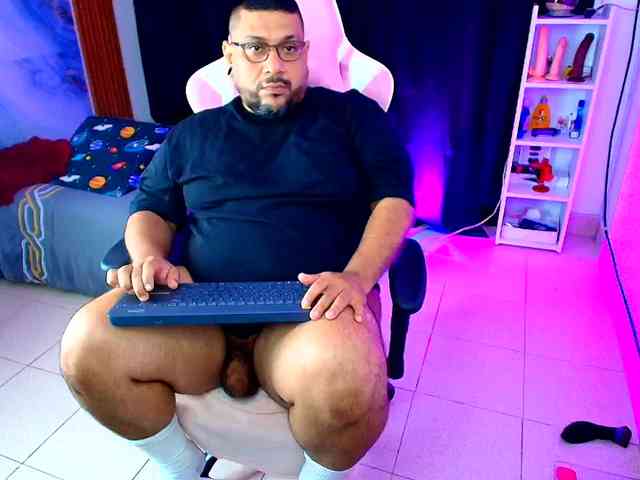 blitzo-bigass