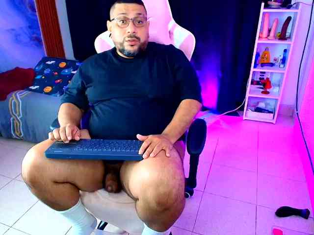 blitzo-bigass