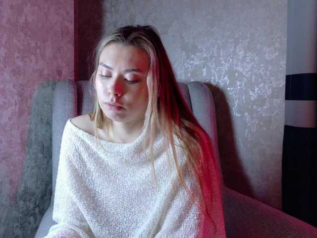gwenonline live cam on BongaCams