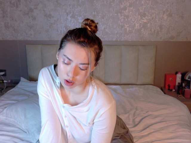 gwenonline live cam on BongaCams
