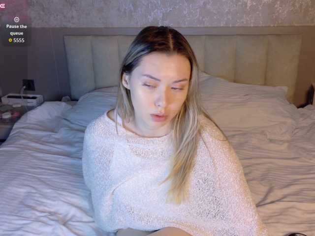 gwenonline live cam on BongaCams