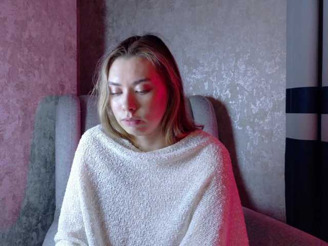 Live трансляция gwenonline - Runet.cam