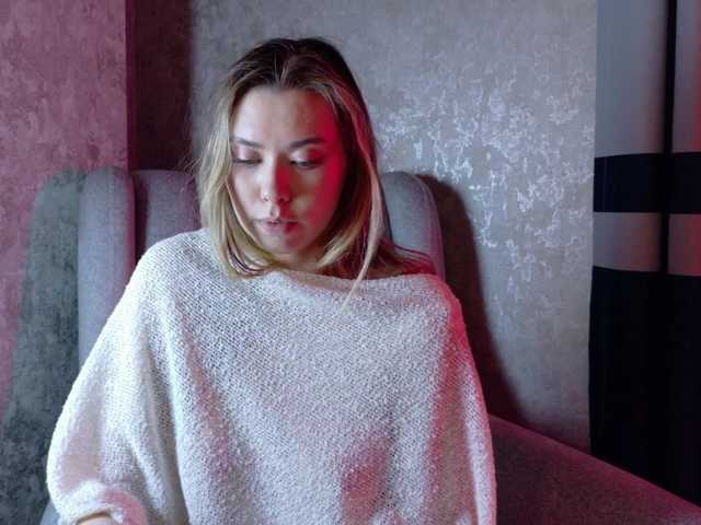 gwenonline live cam on BongaCams