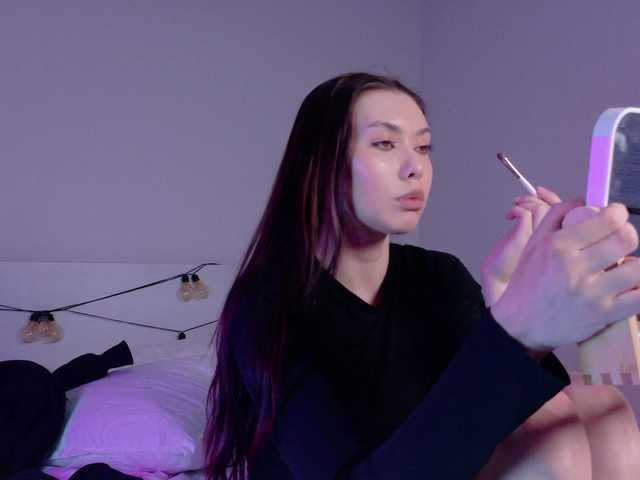 gwenonline's BongaCams show and profile
