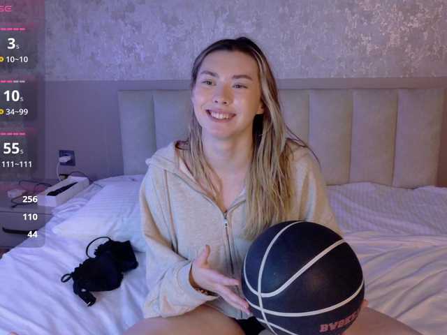 gwenonline live cam on BongaCams