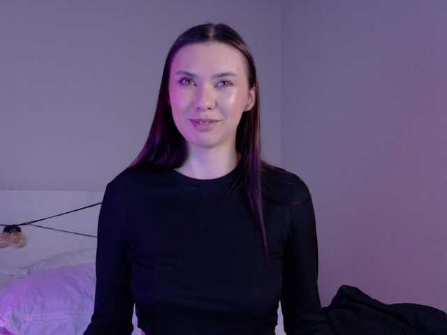 gwenonline's BongaCams show and profile