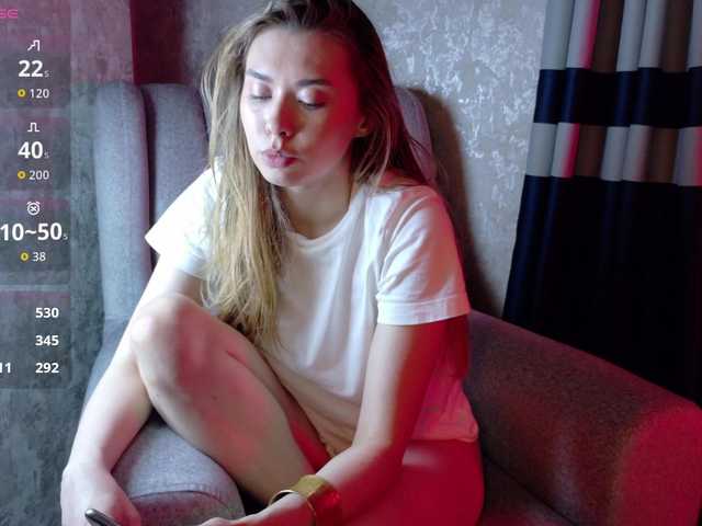 gwenonline live cam on BongaCams