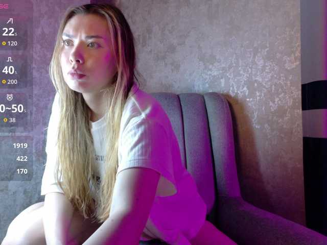 gwenonline live cam on BongaCams