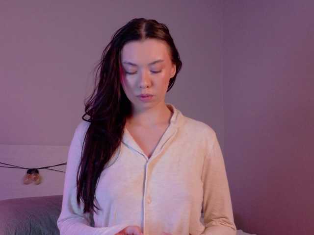 gwenonline's BongaCams show and profile