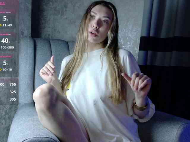 gwenonline Live Webcam on BongaCams