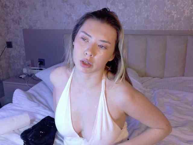gwenonline webcam