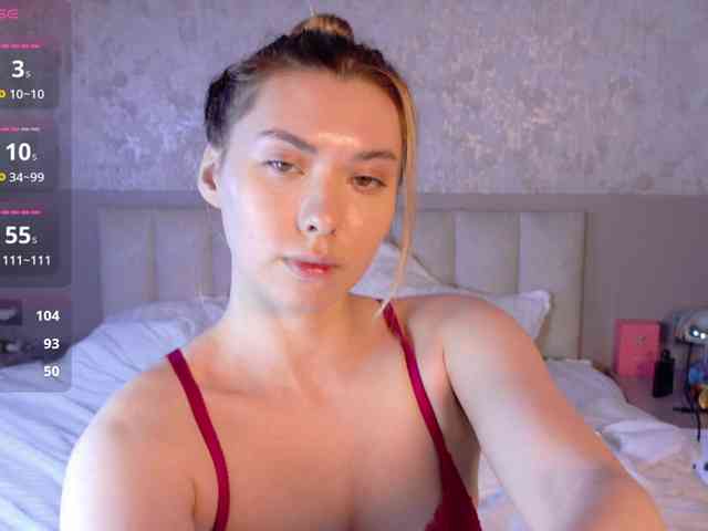 Модель: gwenonline