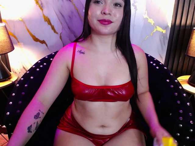Bootyvero live cam on BongaCams