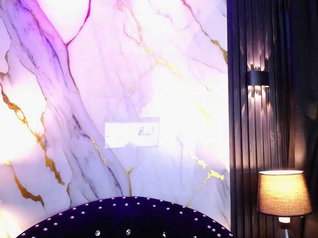 Bootyvero live cam on BongaCams