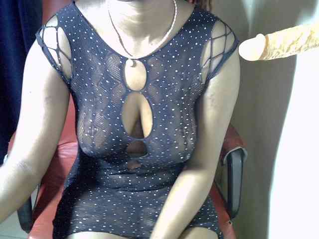 Prettymischy webcam