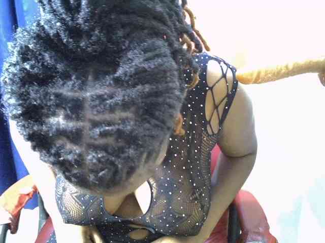 Prettymischy webcam