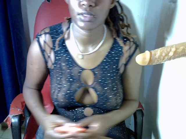 Prettymischy webcam