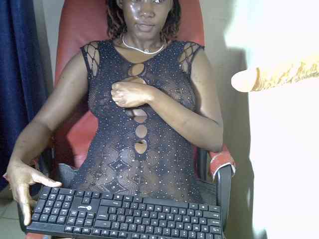 Prettymischy webcam