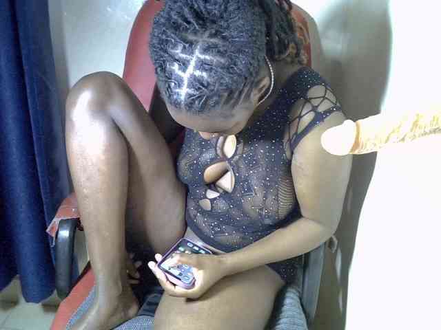 Prettymischy webcam