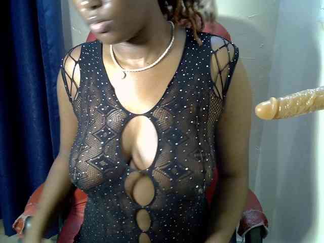Prettymischy webcam