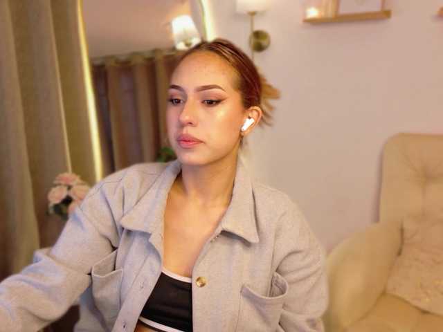 Irii-Valmont live cam on BongaCams