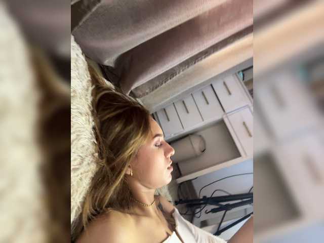 Irii-Valmont live cam on BongaCams