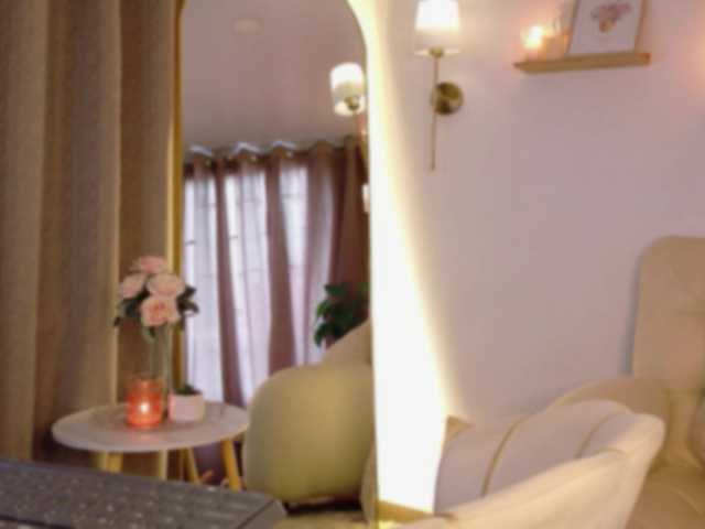 Irii-Valmont live cam on BongaCams