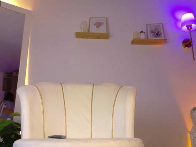 irii-valmont live sex show