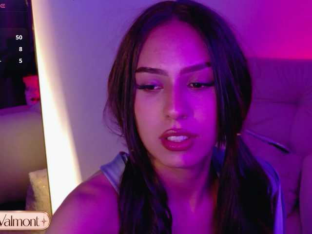 Irii-Valmont live cam on BongaCams